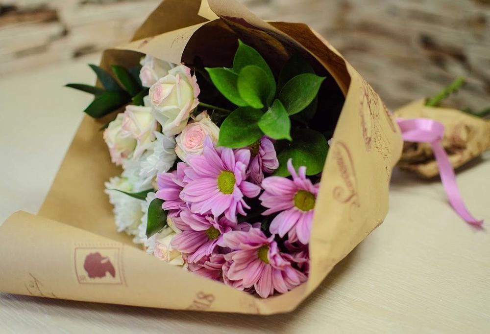 Букет цветов из: Розы и Хризантемы в Гурийской