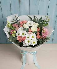Букет цветов из:  Розы, Лизиантусы и Хризантемы в Гурийской