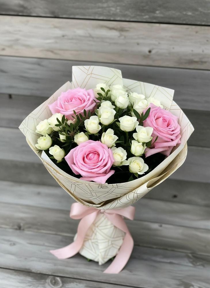 Букет цветов из: Розы в Гурийской