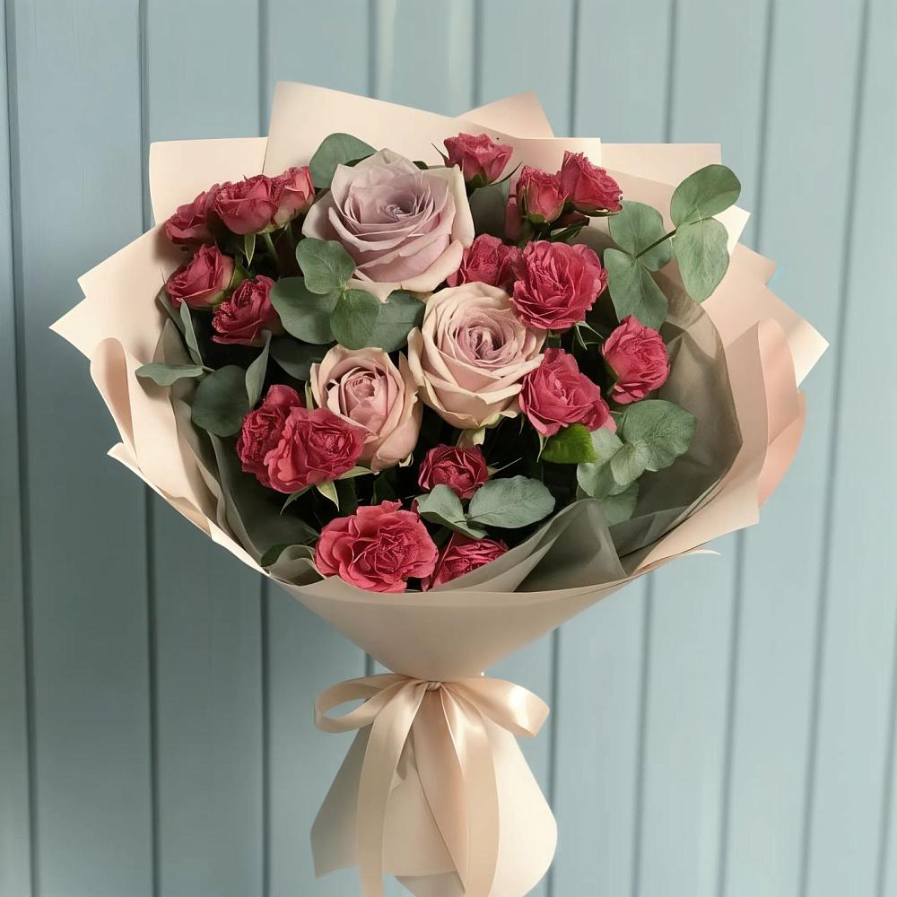 Букет цветов из: Гвоздики и Розы в Гурийской