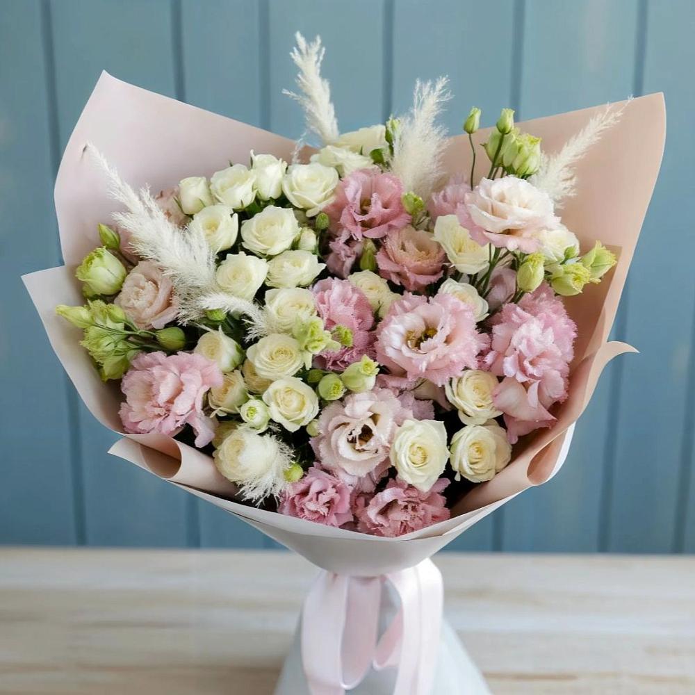 Букет цветов из: Альстромерии и Розы в Гурийской