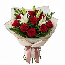 Букет цветов из:  Лилии и Розы в Гурийской