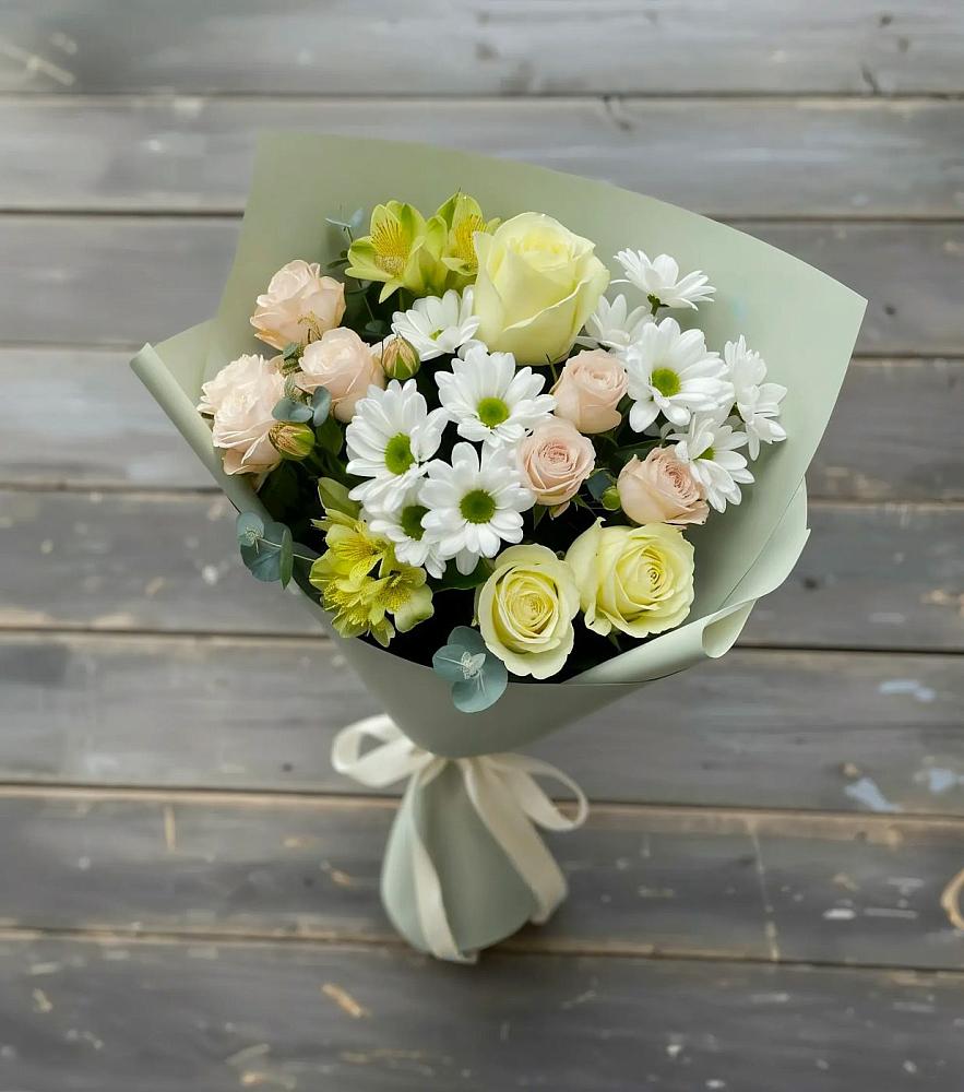 Букет цветов из: Альстромерии, Розы и Хризантемы в Гурийской