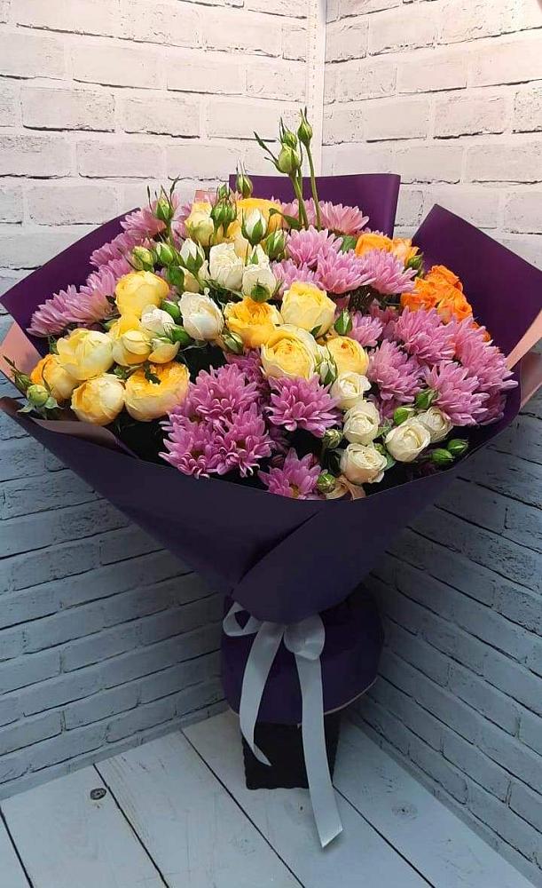 Букет цветов из: Хризантемы и Розы в Гурийской
