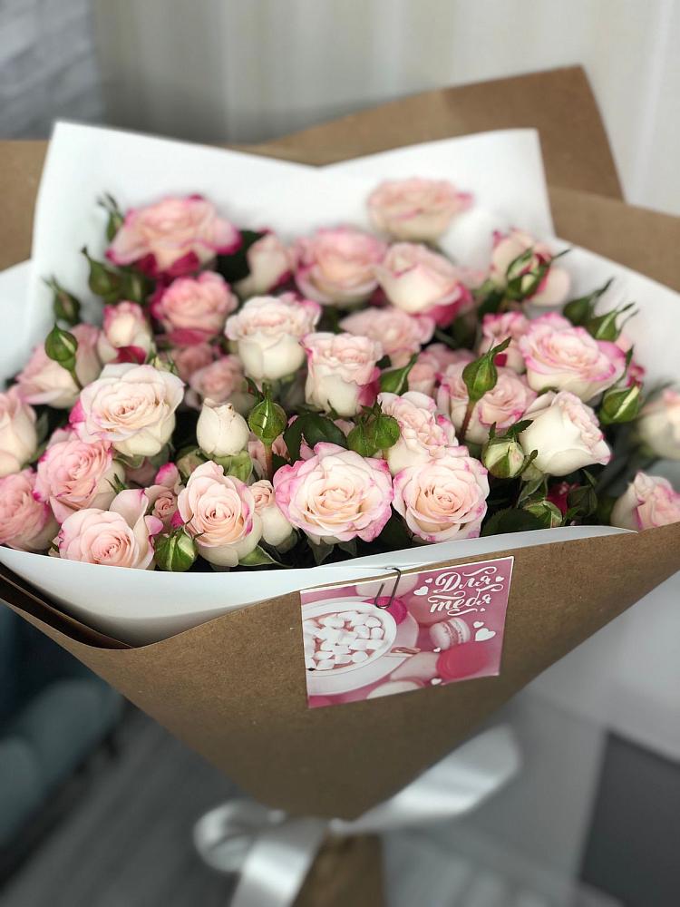 Букет цветов из: Розы в Гурийской