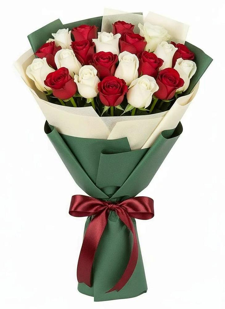 Букет Микс из красных и белых роз в Гурийской