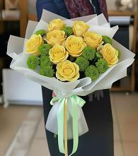 Букет цветов из:  Хризантемы и Розы в Гурийской