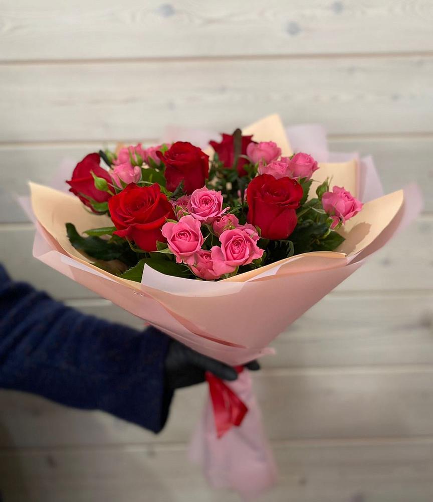 Букет цветов из: Розы в Гурийской