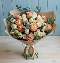 Букет цветов из:  Альстромерии и Розы в Гурийской