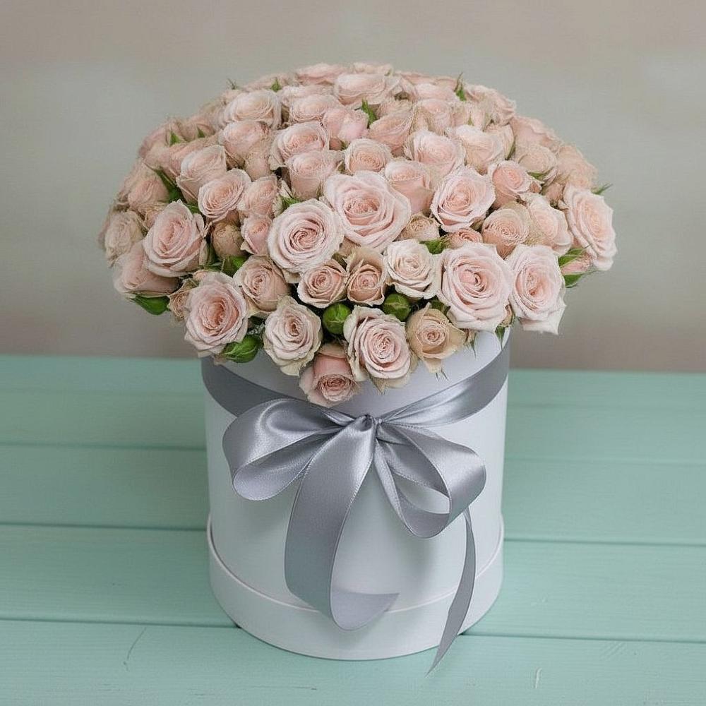 Цветочная композиция из Розы в шляпной коробке в Гурийской